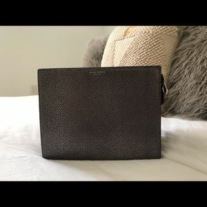 Henri bendel accessory case